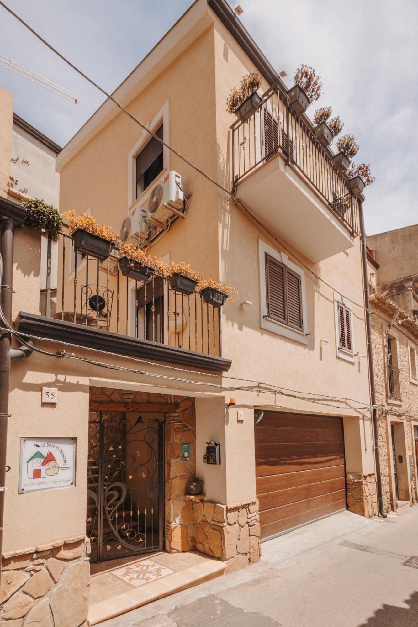 La Casa Di Pinocchio Hotel Enna Exterior foto